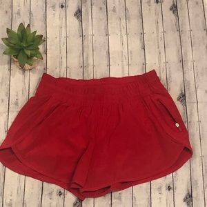 Lululemon Tracker Short 4”